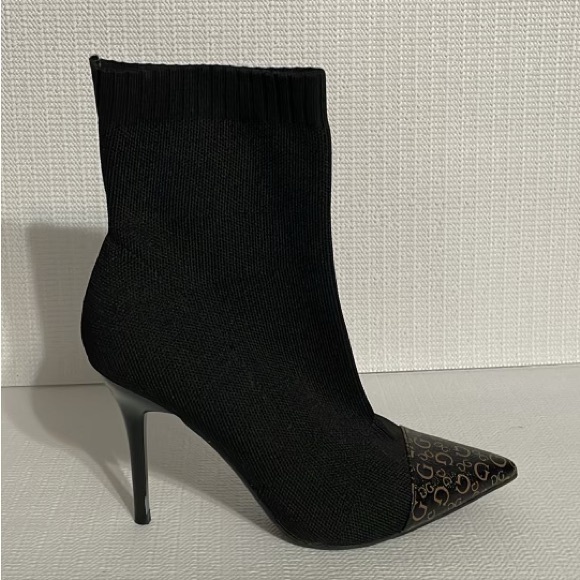 Guess Los Ángeles high heels booties, size 8.5M - Picture 6 of 12